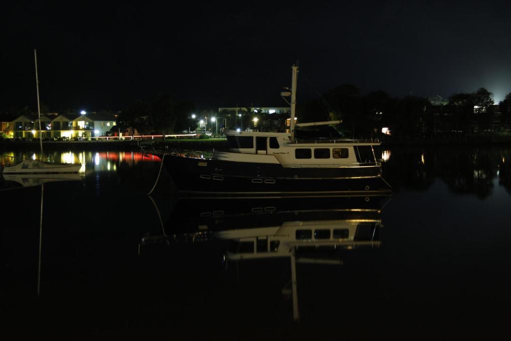 Sails Luxury Apartments เมริมบูลา ภายนอก รูปภาพ